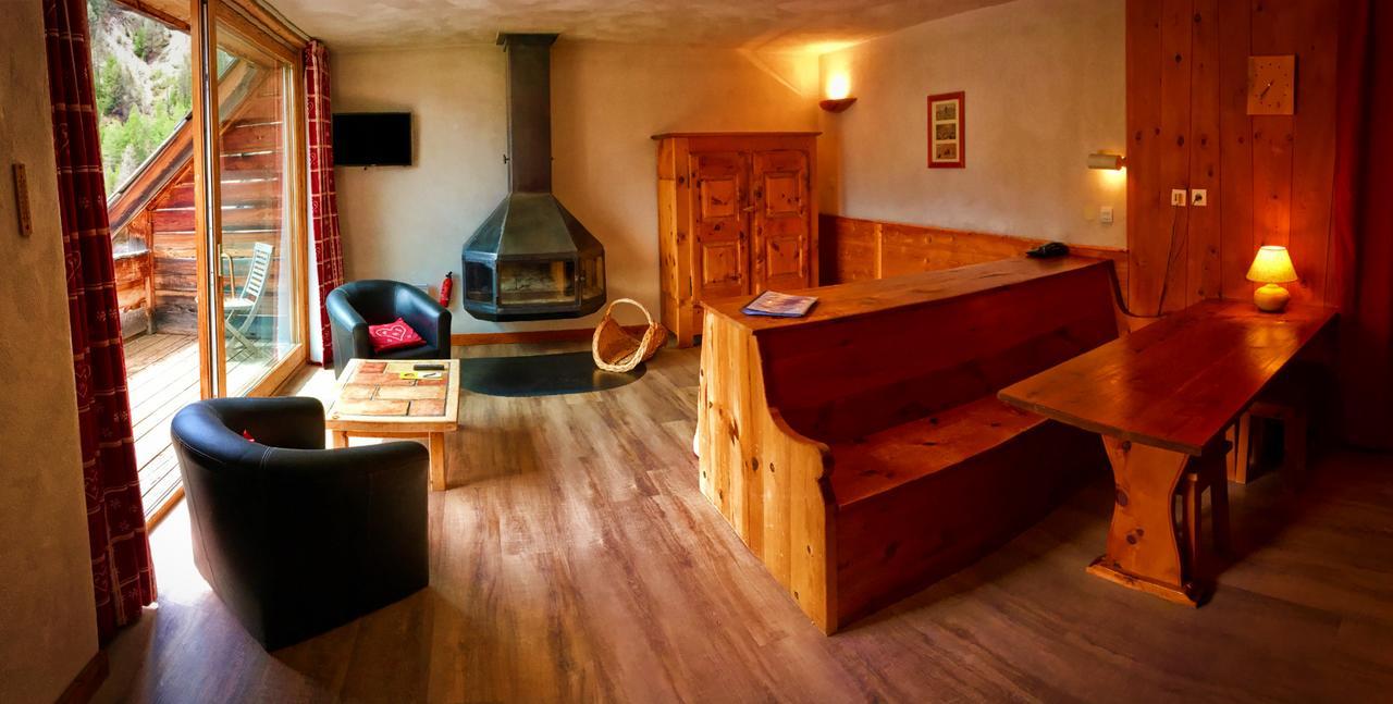 Hotel & Spa La Ferme De L'Izoard Арв'є Екстер'єр фото