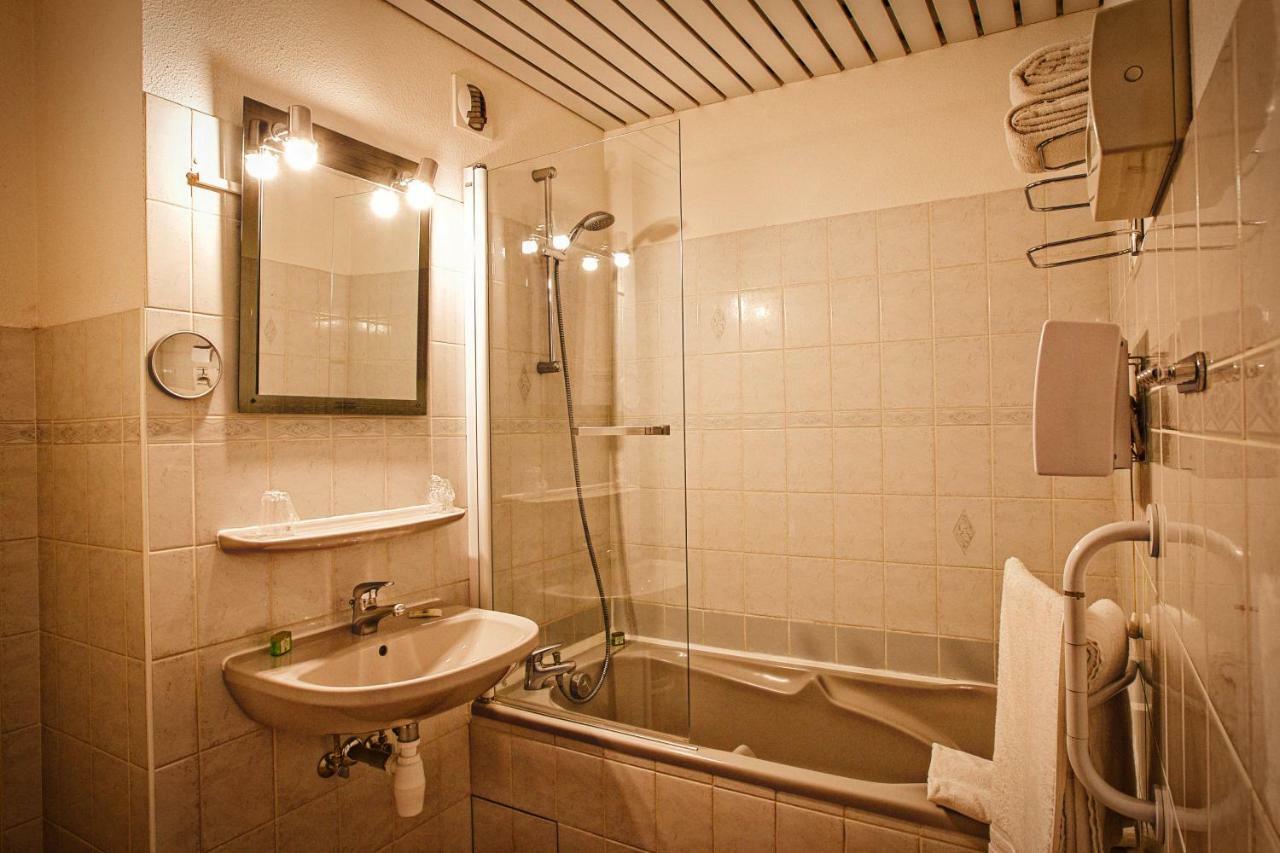 Hotel & Spa La Ferme De L'Izoard Арв'є Екстер'єр фото