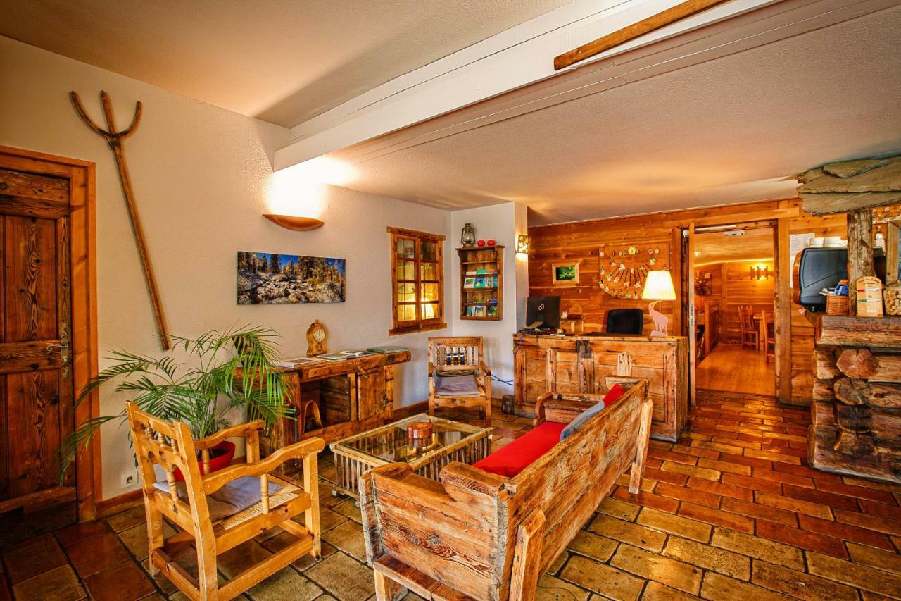 Hotel & Spa La Ferme De L'Izoard Арв'є Екстер'єр фото